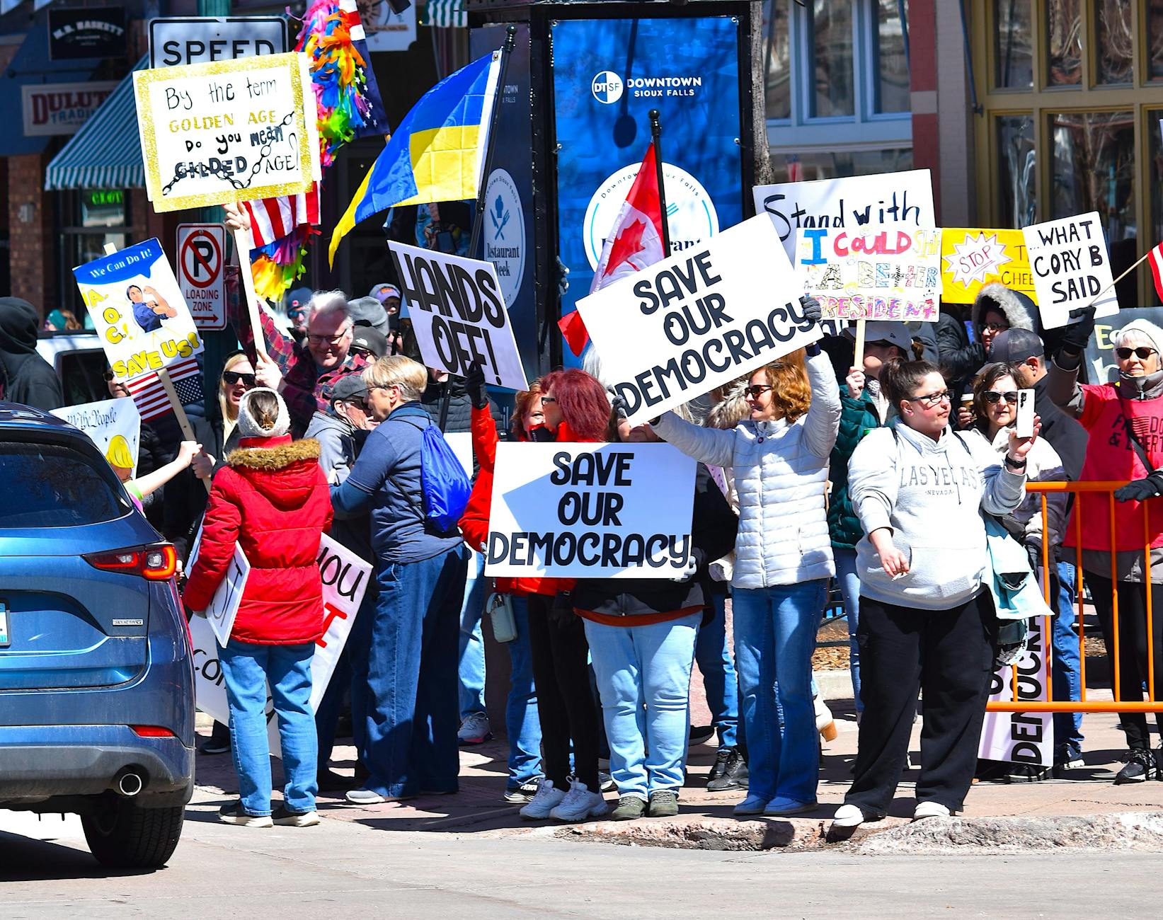 protest for democracy in sioux falls